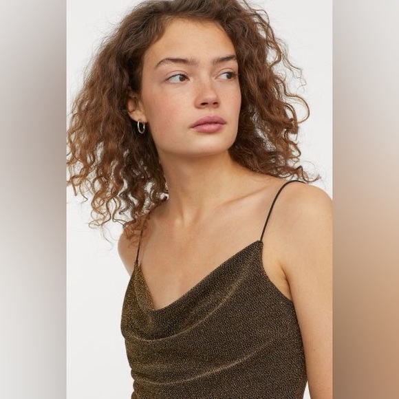 NEW H&M glittery top - Picture 2 of 10